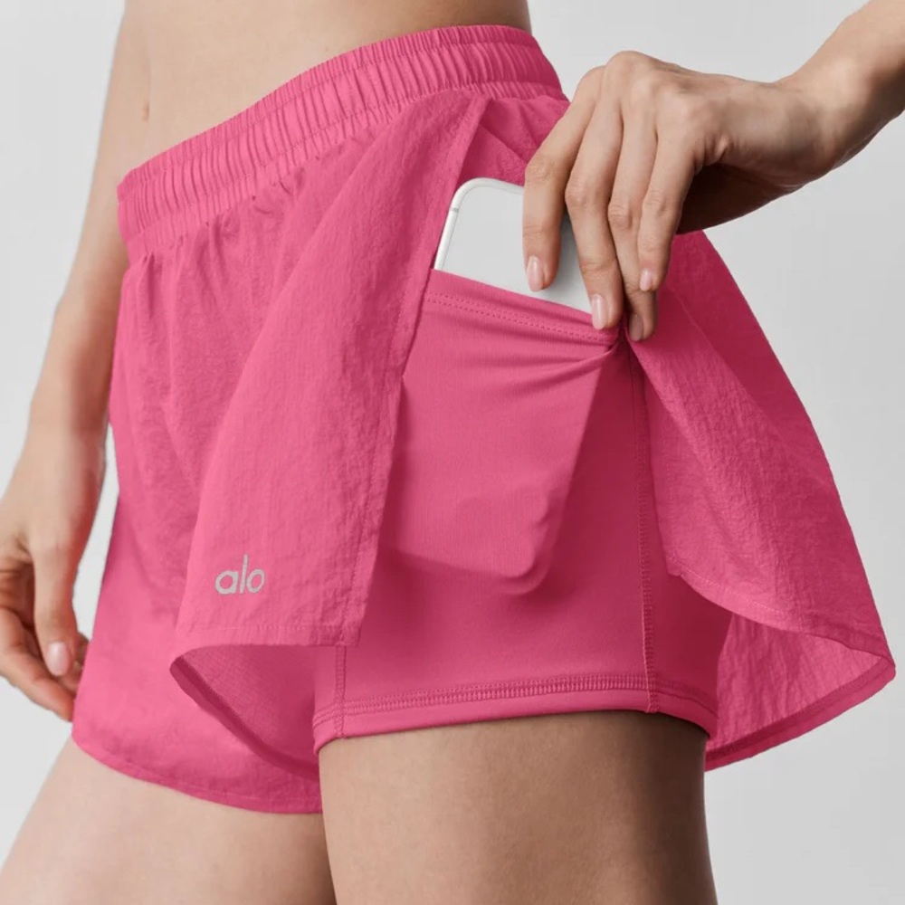 Alo Yoga Mid-Rise Go Time Short Paradise Pink S